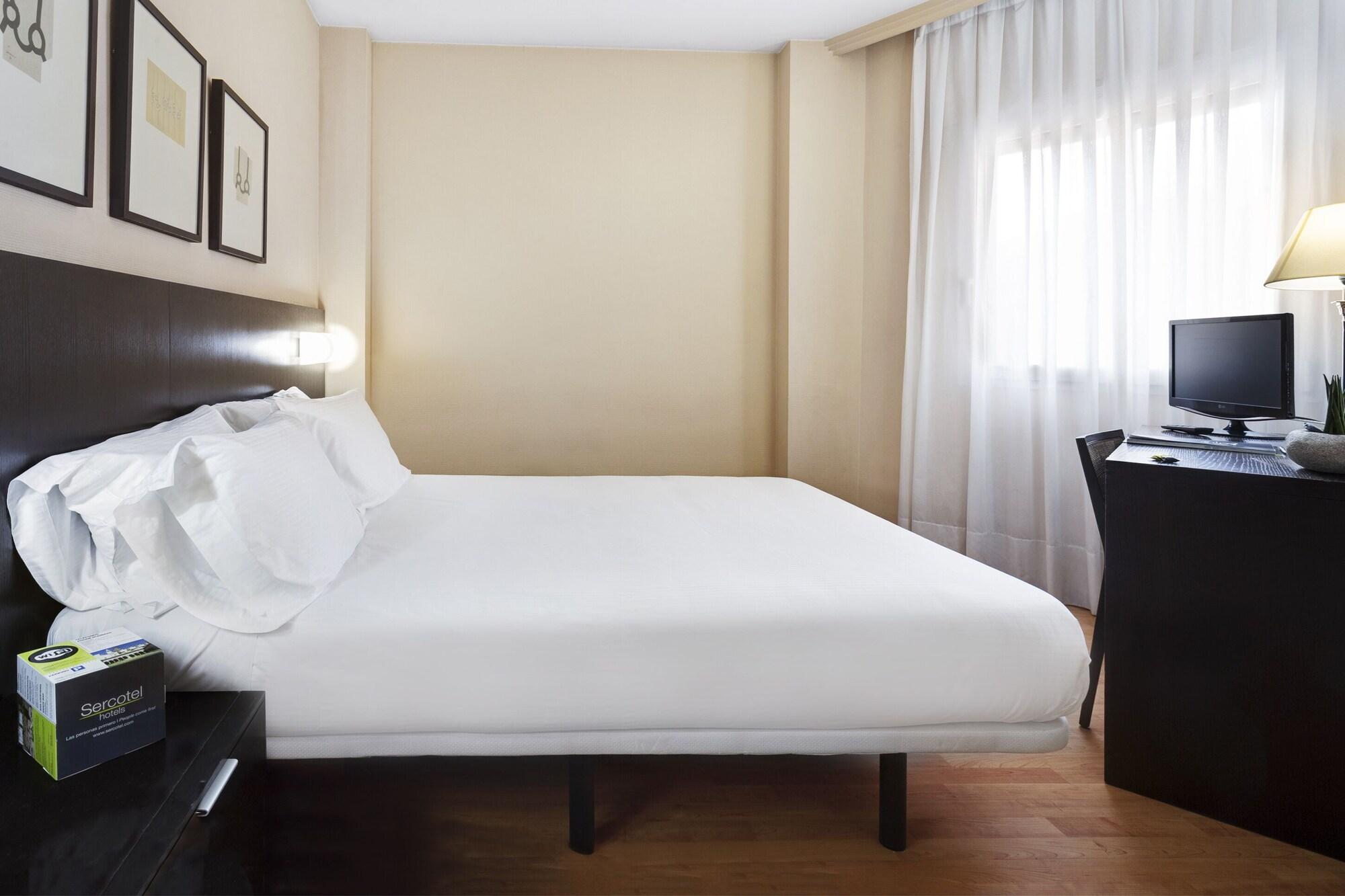 Hotel Sercotel Tudela Bardenas ภายนอก รูปภาพ