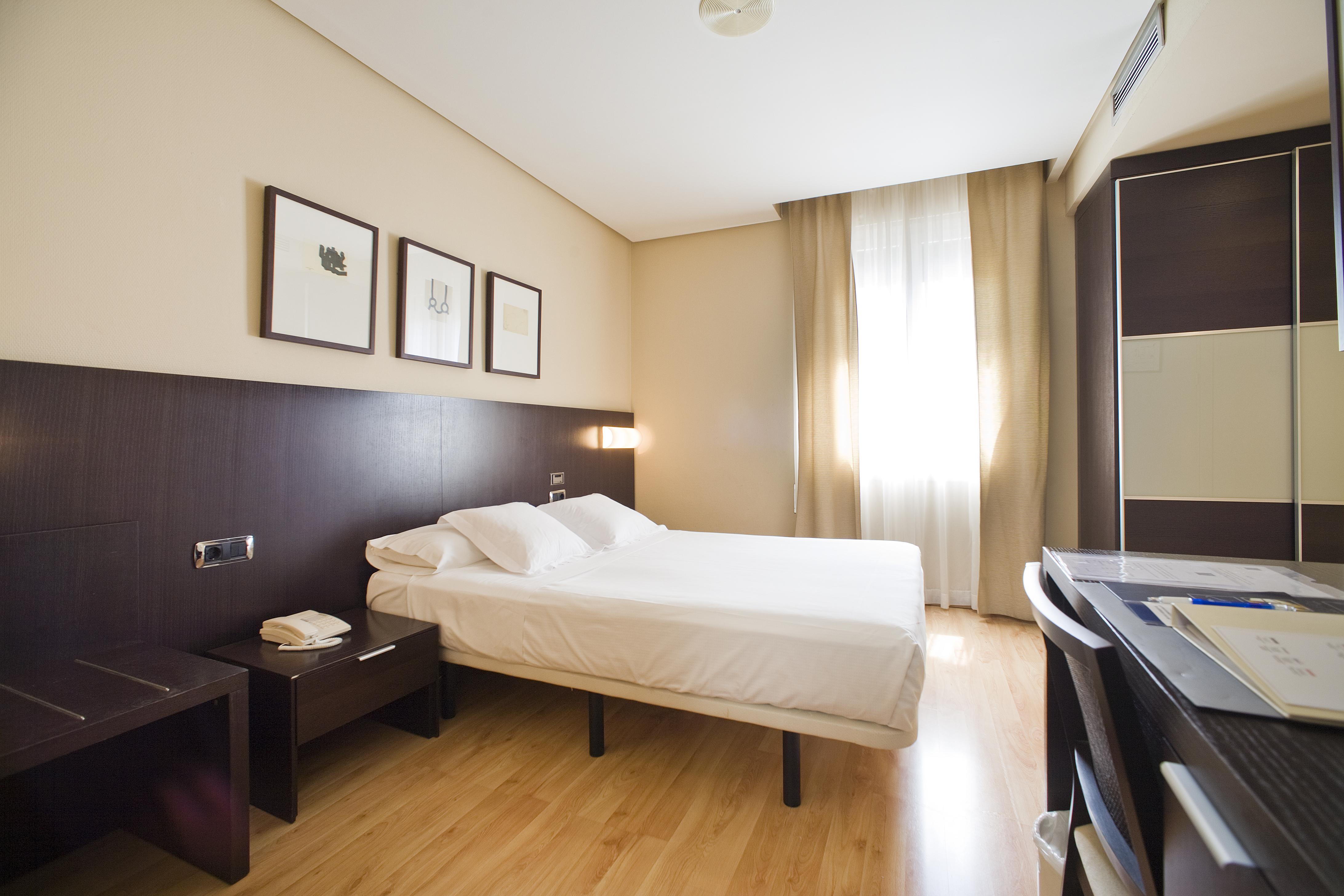 Hotel Sercotel Tudela Bardenas ภายนอก รูปภาพ